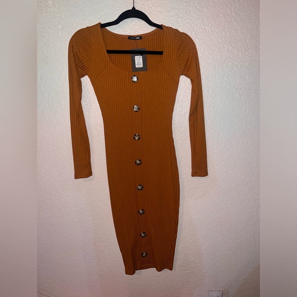 NWT Fashion Nova Long Sleeve Knit Midi Dress